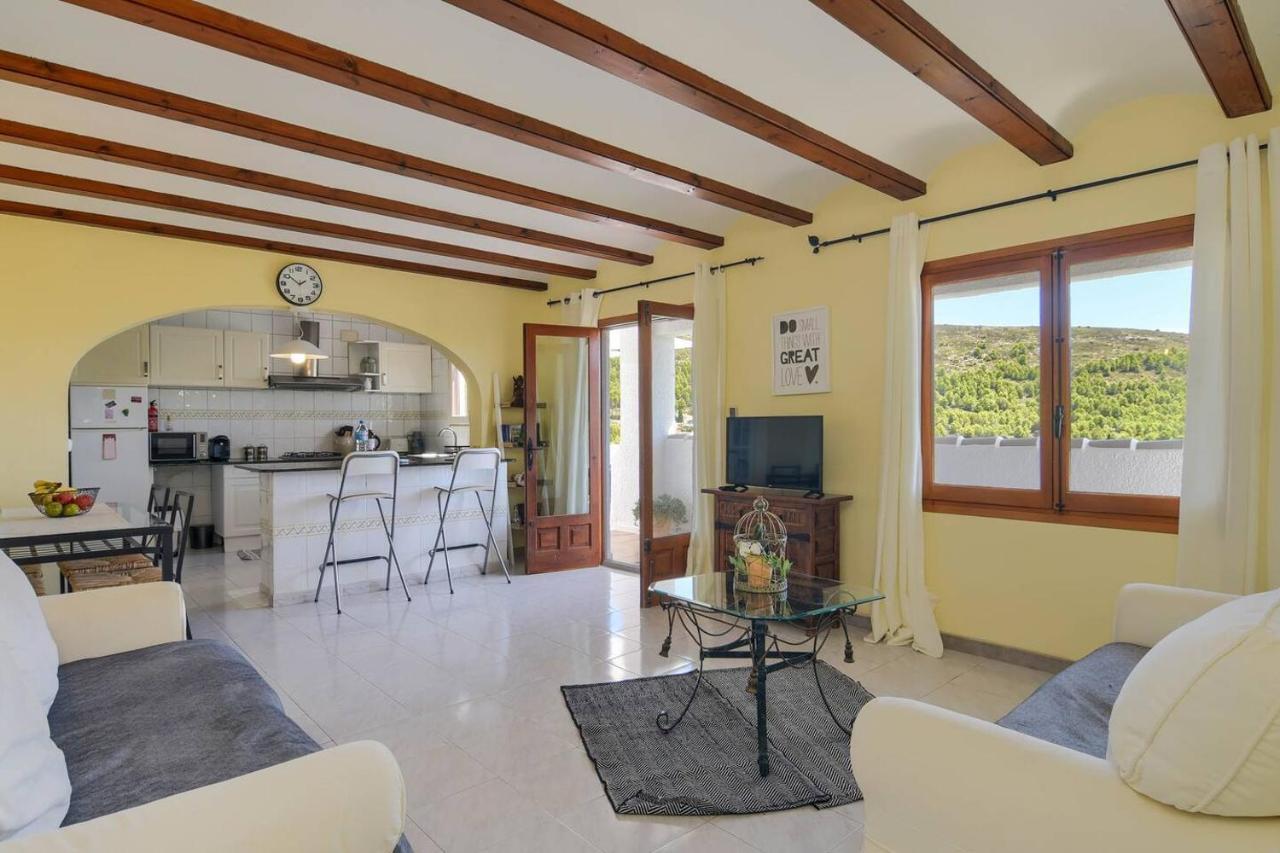 Stunning Mountain View Bungalow In Moraira Теулада Екстериор снимка
