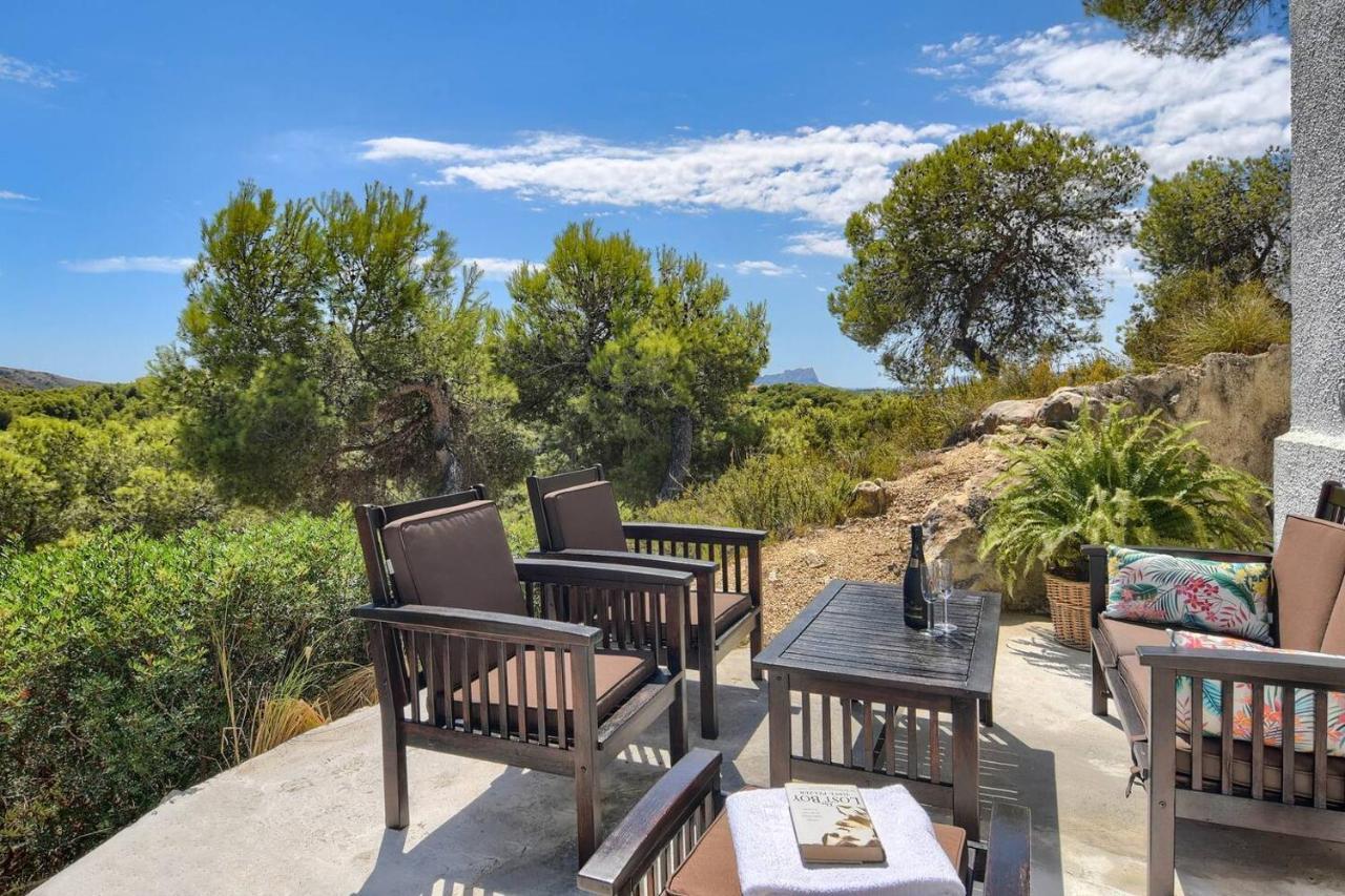 Stunning Mountain View Bungalow In Moraira Теулада Екстериор снимка